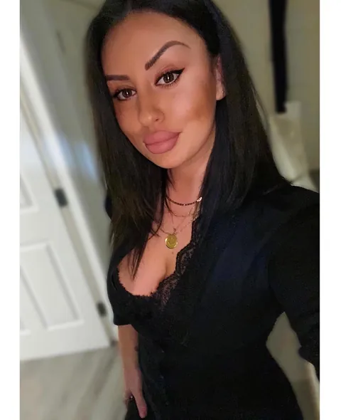 29/31 [MF4M] Anaheim. I am ready to fulfill my husband's deepest desire by serving other men as a Throat Bimbo. We would like to meet males (only) for some naughty throatfuck dates