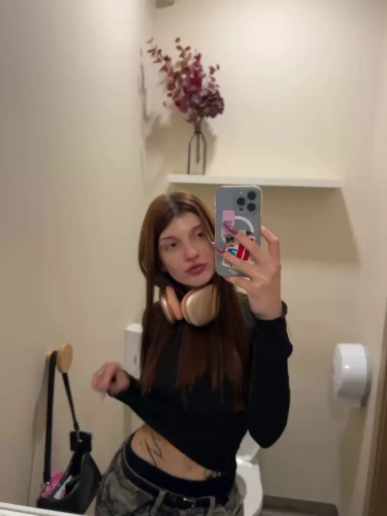 would older guys think i'm cute?