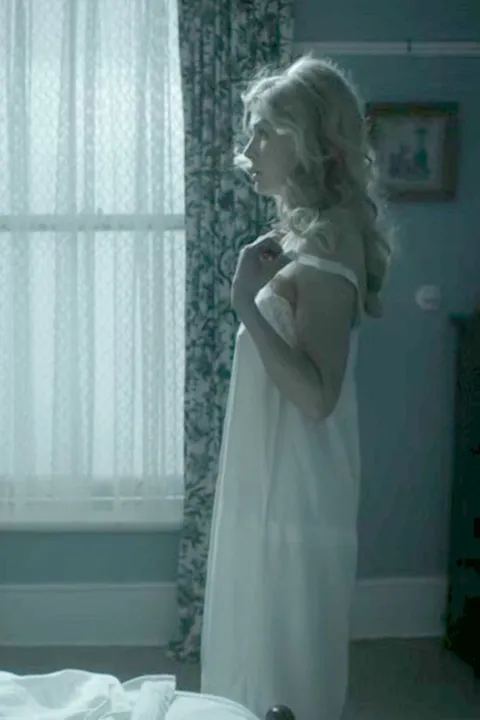 Rosamund Pike | 'Women in Love' S01E02 | 2011