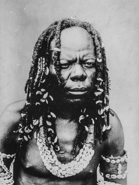 Men's hairstyles in pre-colonial Africa