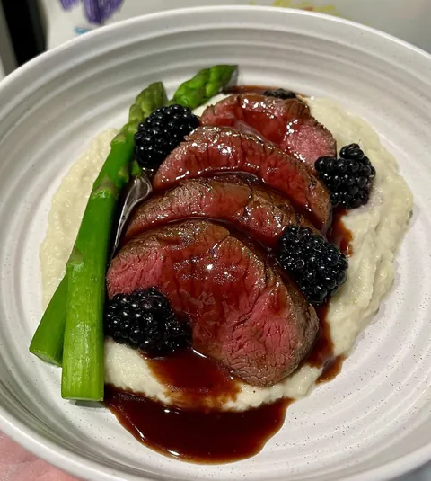 [homemade] Venison with Blackberry Jus