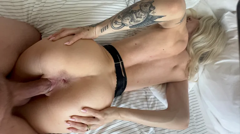 Can you stretch my pussy out?