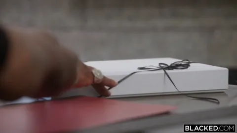 [Melanie Marie, 20] Cutie Worships BBC In First Blacked Appearance