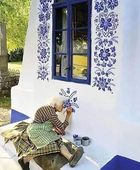 90 years old Agnes Kasparkova turns her small village into an art gallery