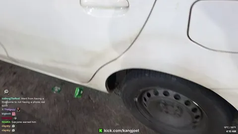 Korean Streamer Nearly Loses Phone in Brazil