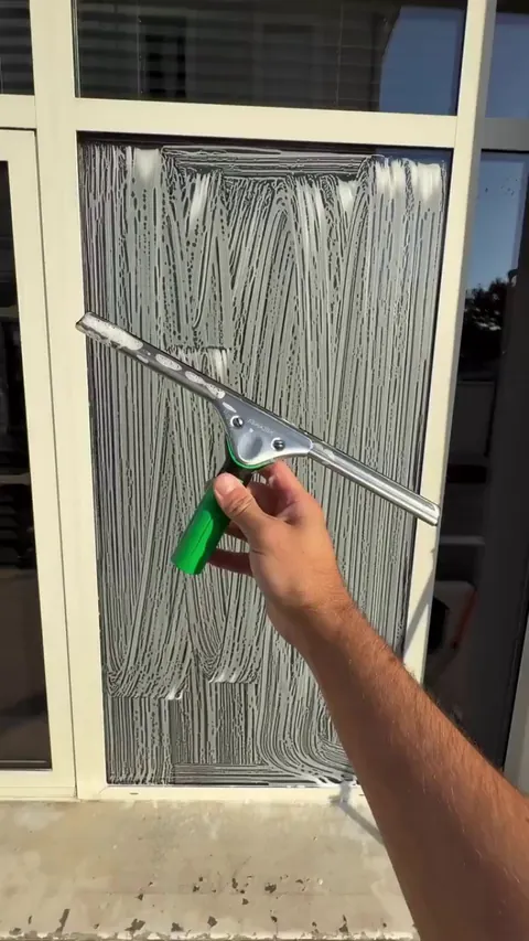 Window cleaning service