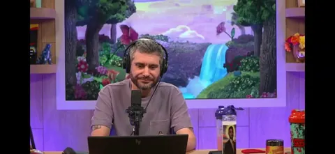 Ethan Klein confirms that the Idubbbz lawsuit is ongoing