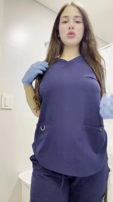 Watch a Nurse latina  strip naked on work :)