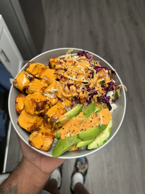 [Homemade] Salmon bites, Coconut rice, &amp; Mango salad 