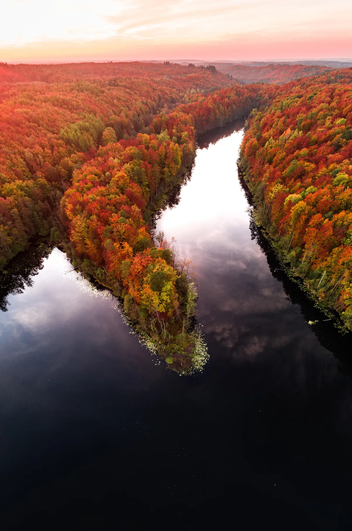 This is how autumn look in Poland [OC] 3000x4500