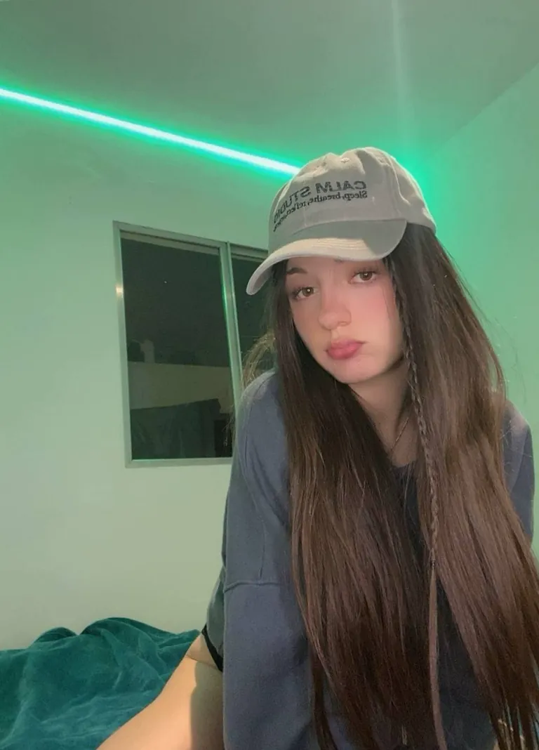 am i hot enough to be here? F18