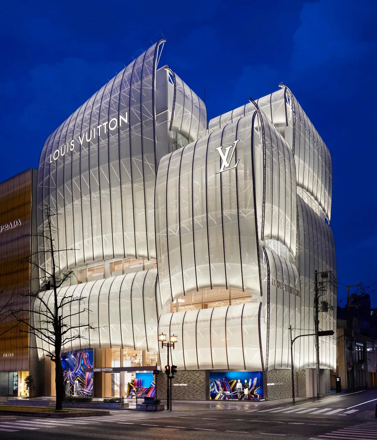 Louis Vuitton Maison Osaka Midosuji by Jun Aoki &amp; Associates, 2019. Osaka, Japan