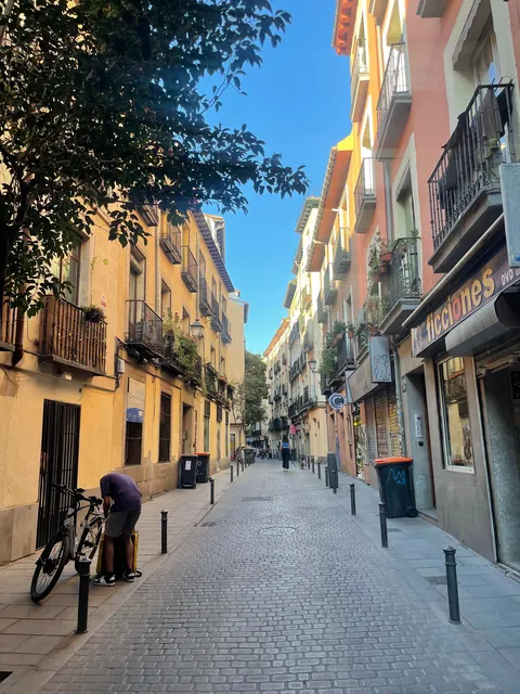 Encuentro estas calles olvidadas de Madrid mejores que las glamurosas de Italia
