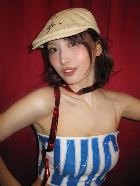 TWICE - Momo ft. Nayeon