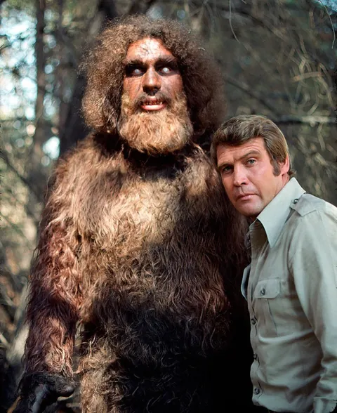Andre the Giant, dressed as Bigfoot, with Lee Majors on the set of ‘The Six Million Dollar Man’ in 1976.