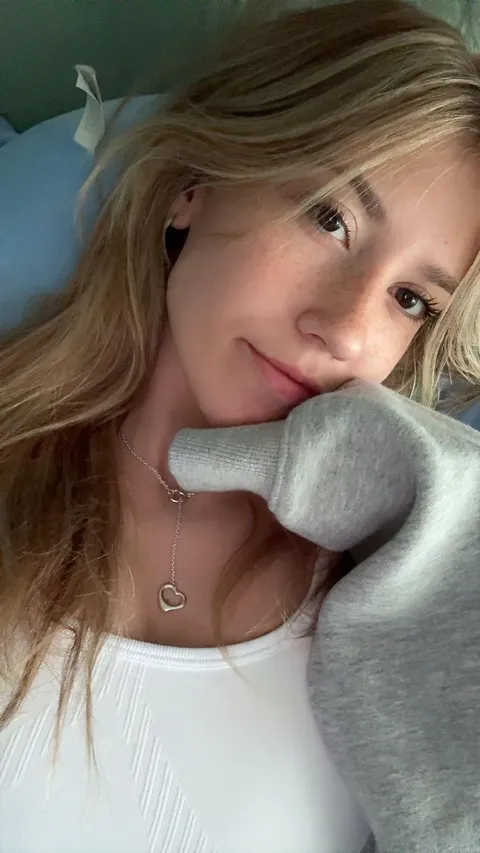 F18 think im hot or nah?