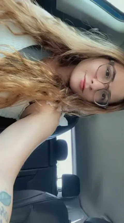 Nerdy readheads are the sweetest