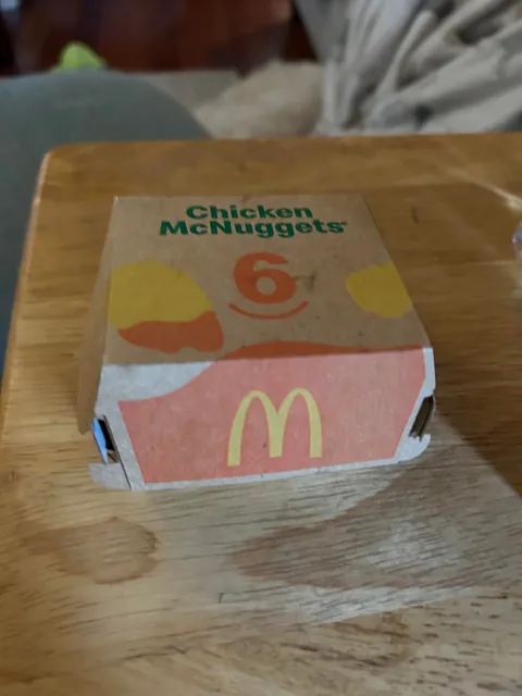 I ordered a 6-piece chicken nuggets and got like 8 slices of cheese instead.