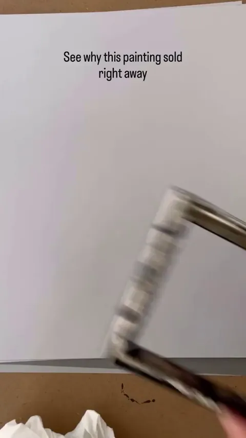 Artist paints incredible scene from smudges