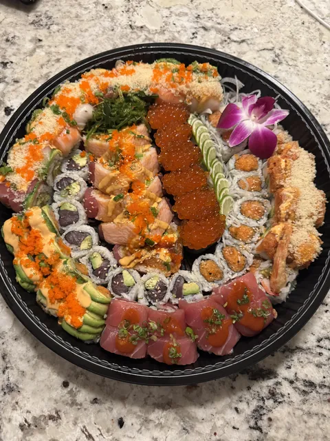 Insane Super Bowl sushi tray 🍣 🤤