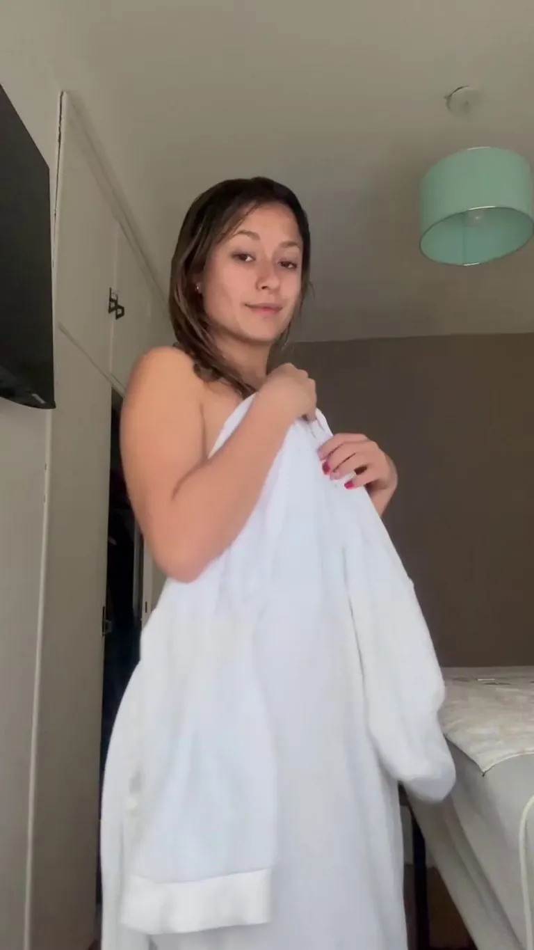 I'm a natural girl. I want someone to ignite my fire