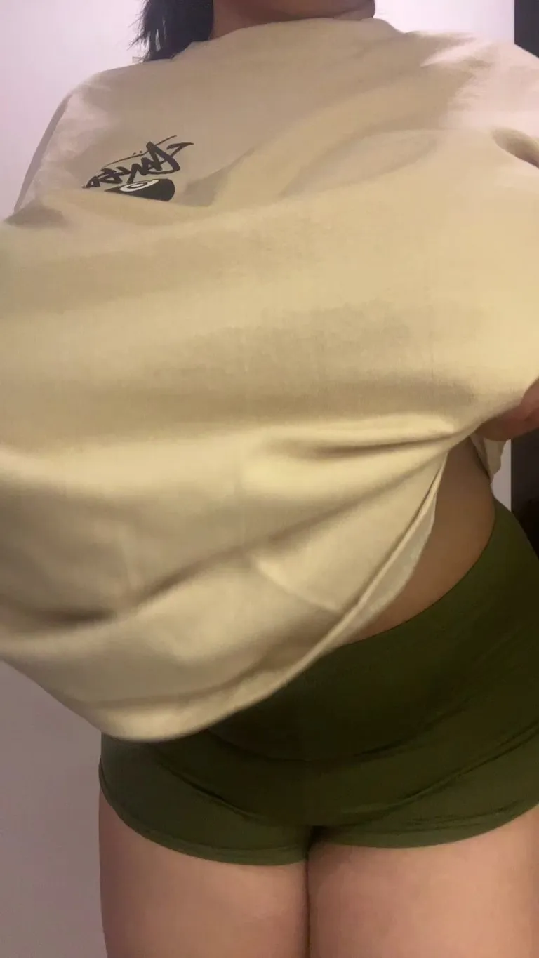 I don't know if you imagined Asian tits this big [Drop]