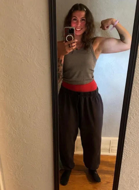 Am I hot for a mom from Iowa? 🤨🌽➡️ f26