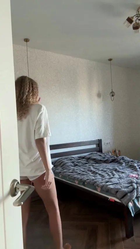 Student prepares to go to the beach