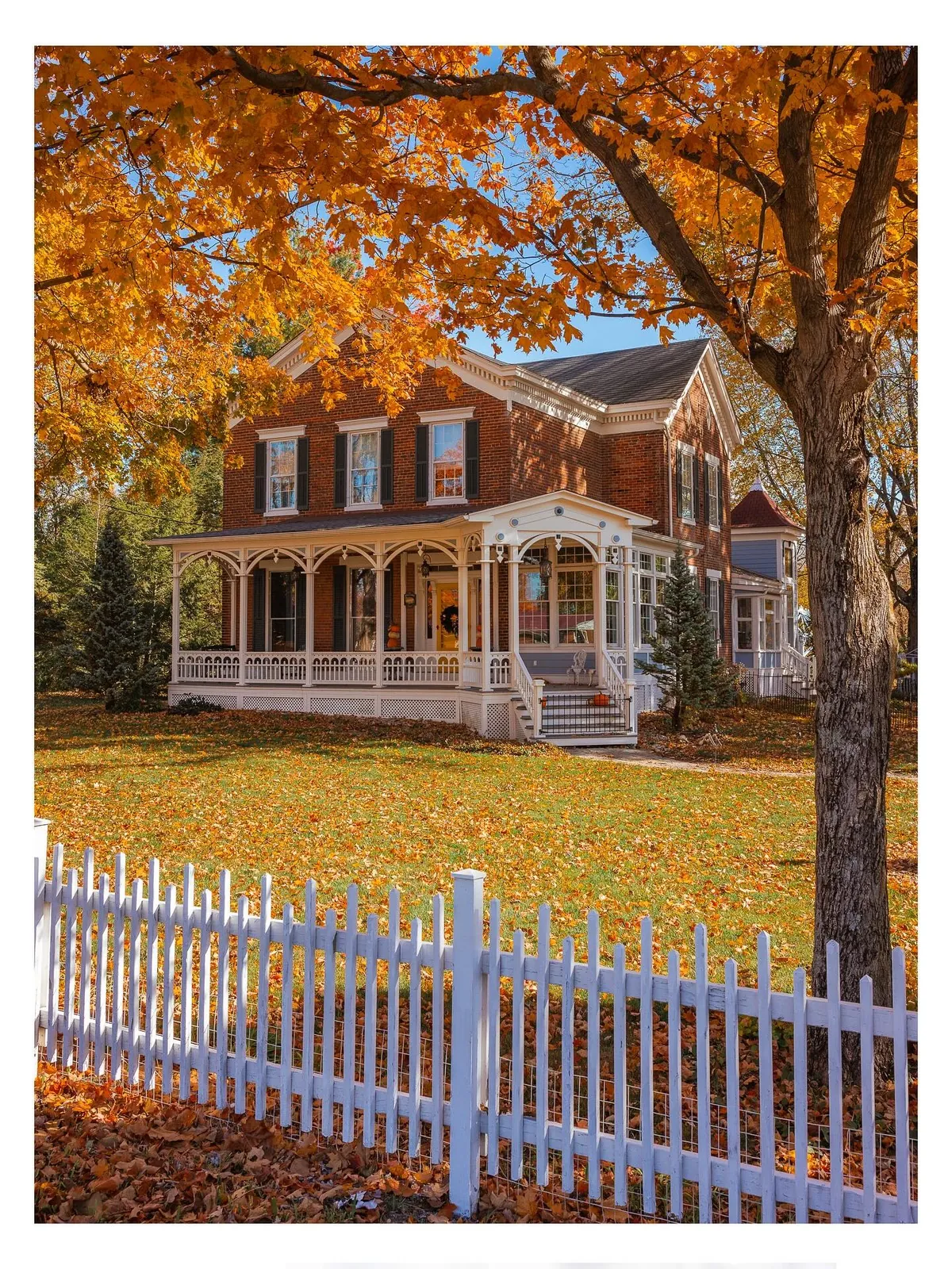 Federal-style house with an extensive porch, Ohio.