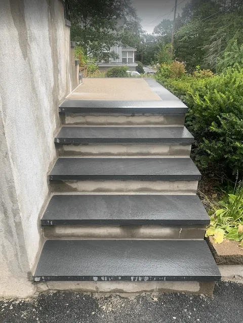 Front stairs were spalling due to previous owners using salt during the winter. Decided to try my hand at masonry for the first time.