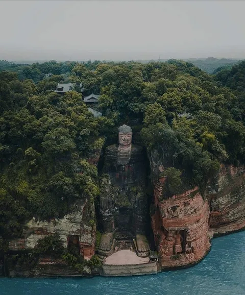 Giant buddha of Leshan