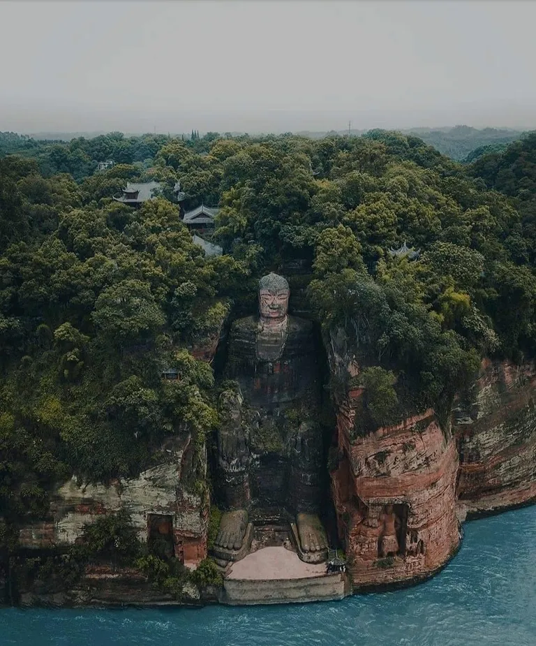 Giant buddha of Leshan