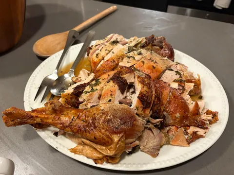 Nervous to share, but cooked [homemade] Friendsgiving spread for my pals - turkey, gravy, taters, sprouts, gb casserole, Mac, rolls, carrots