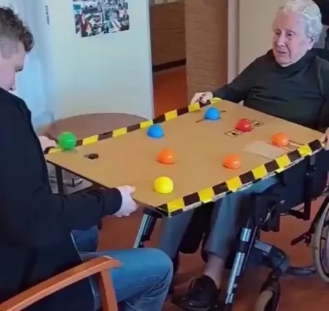 This guy makes old people move by using ordinary items