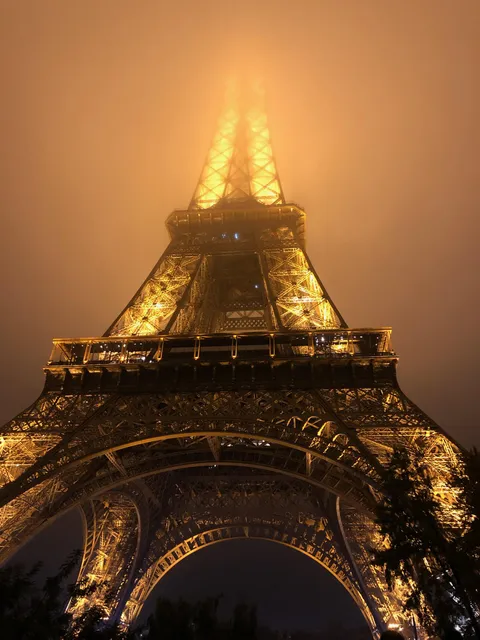 ITAP of The Eiffel Tower Lights, In The Fog
