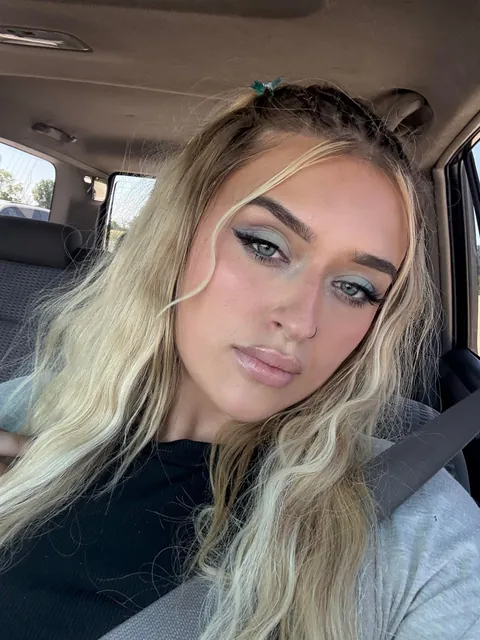 Tried to recreate a bratz look