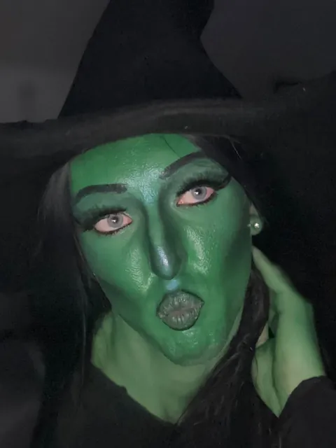 Any thoughts on my Elphaba look?