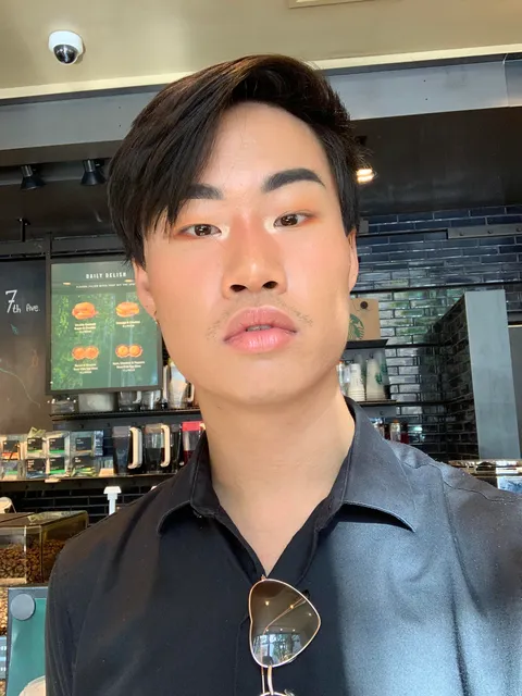 didn’t work an early morning shift at work so had time to do a cute beat for once. 🖤