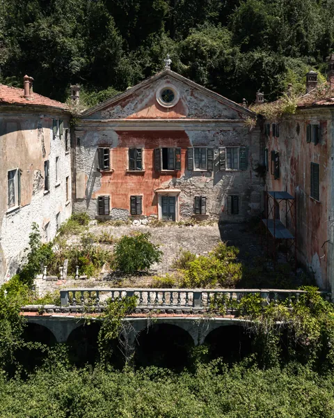 Abandoned 400-year-old estate in Italy that was home to the youngest sister of Napoleon Bonaparte