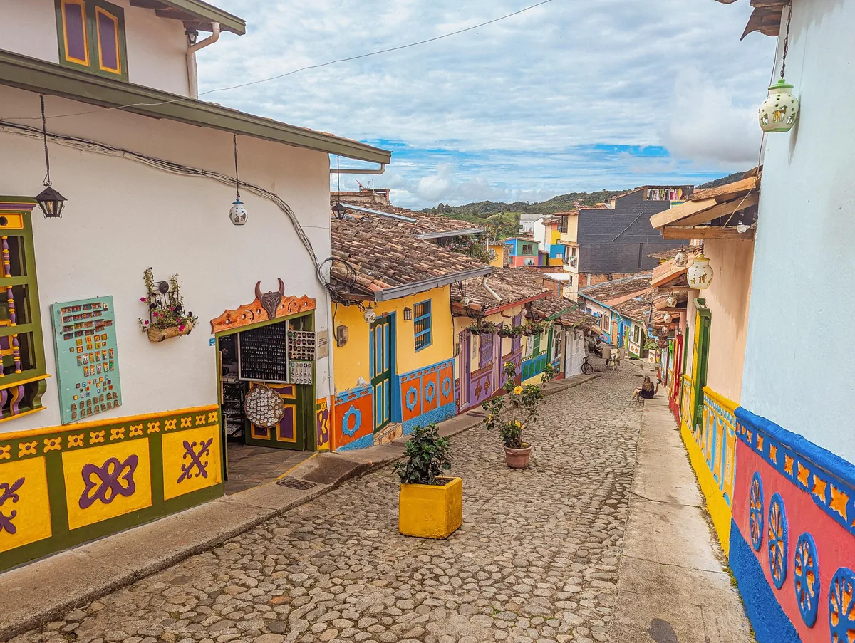 Colombia is such a vibrant country, bursting with gorgeous colours.