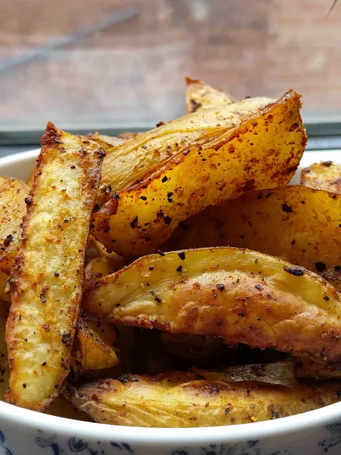 [Homemade] Salt, Pepper &amp; Paprika Potato Wedges