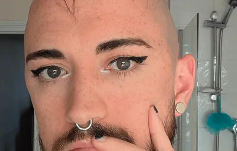 before &amp; after eyeliner advice from r/MakeupAddiction 🥰