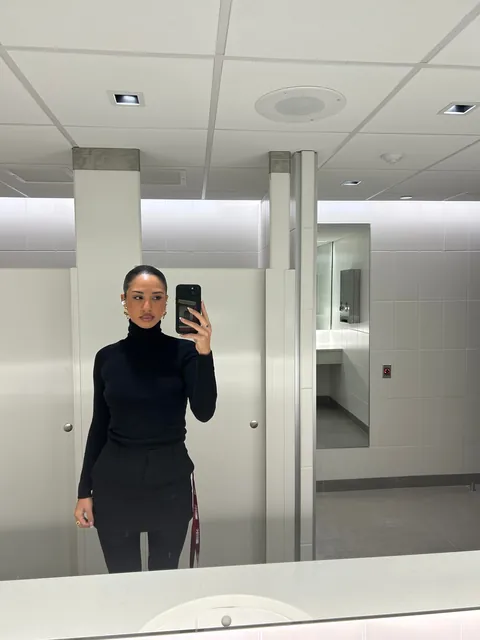 Just lost my job.. Here are some of my favourite work fits as a reminder that some places rlly don’t deserve you ♥️