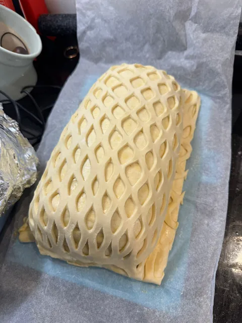 [Homemade] first attempt at a beef wellington