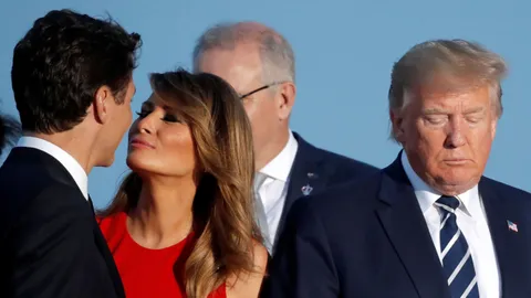 Melania Trump giving Justin Trudeau a look