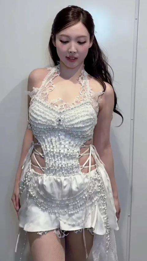 TWICE - Nayeon