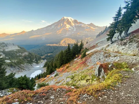 Rainier in Late September, near Pinnacle Peak in WA [4032x3024] [OC]