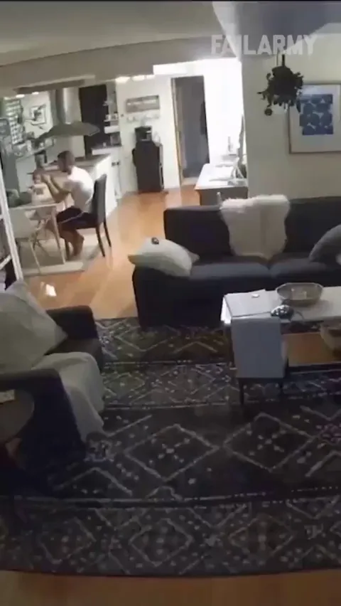 Dad senses an earthquake right before it hits