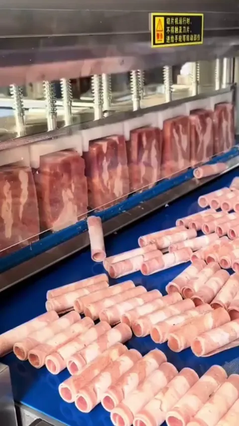 The production process of meat rolls