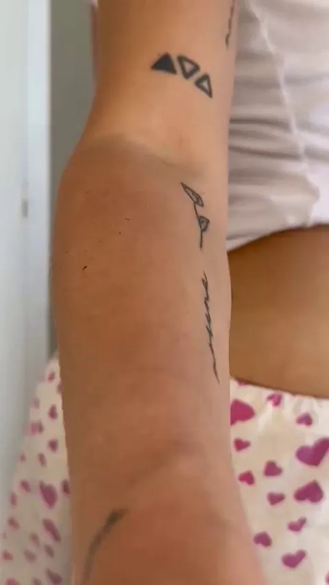 can I park this [f]at ass on your face please?